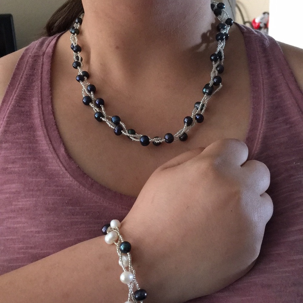 NWT Necklace and Matching Bracelet - Picture 2 of 5